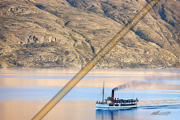 Photo of TSS Earnslaw - historic steamship on Lake Wakatipu, returning from Walter Peak Station. Working since 1912, Queenston, Queenstown Lakes, Otago Region, New Zealand (NZ)