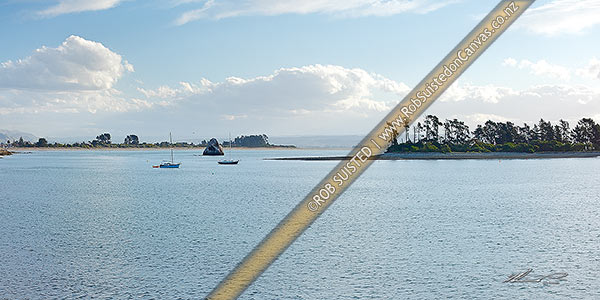 Photo of Nelson Harbour with yachts moored near Haulashore Island (right), and Tahunanui Beach behind. Panorama, Nelson, Nelson City, Nelson Region, New Zealand (NZ)